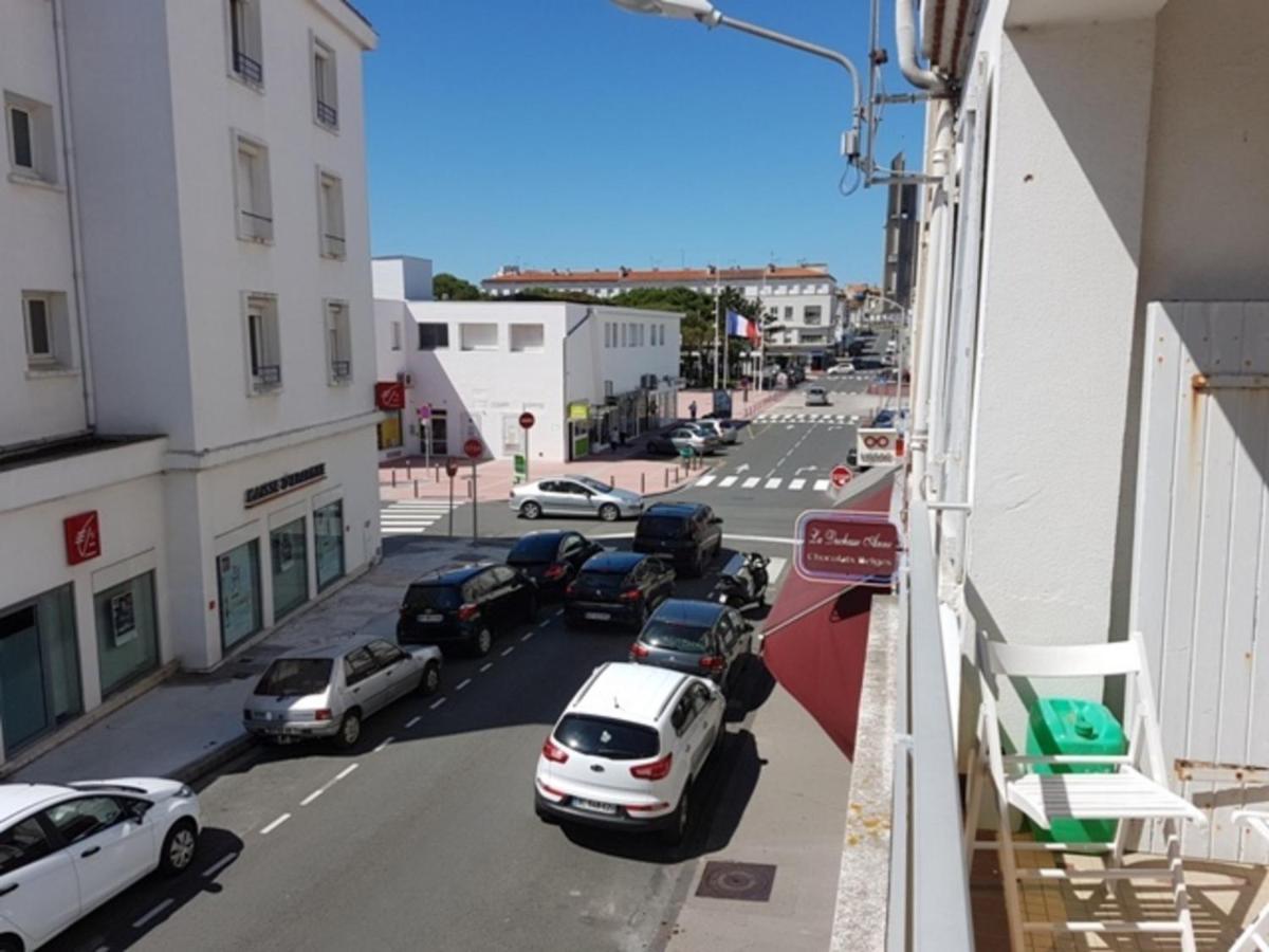 Appartement T3 Confortable A 300M Plage, Terrasse, Proche Commerces Et Marche Central - Fr-1-71-51 Royan Exterior photo